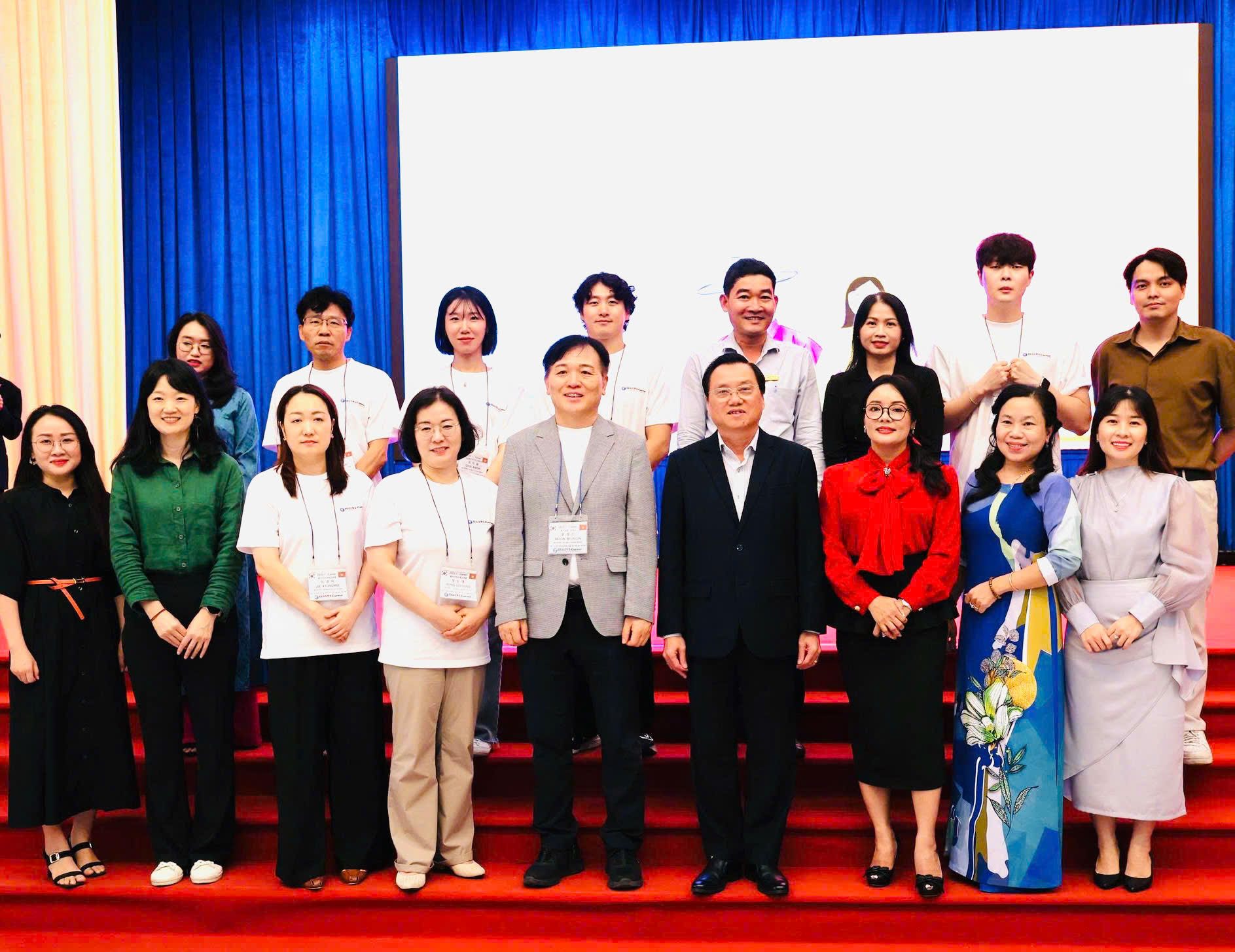 Nhiều sinh viên quốc tế du học nghề tại Việt Nam